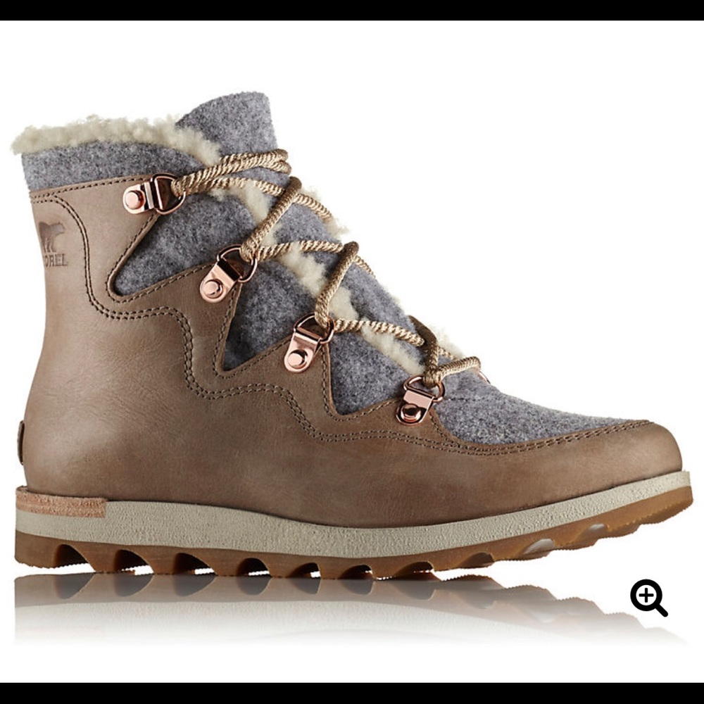 Sorel Sneakchic Alpine boot
